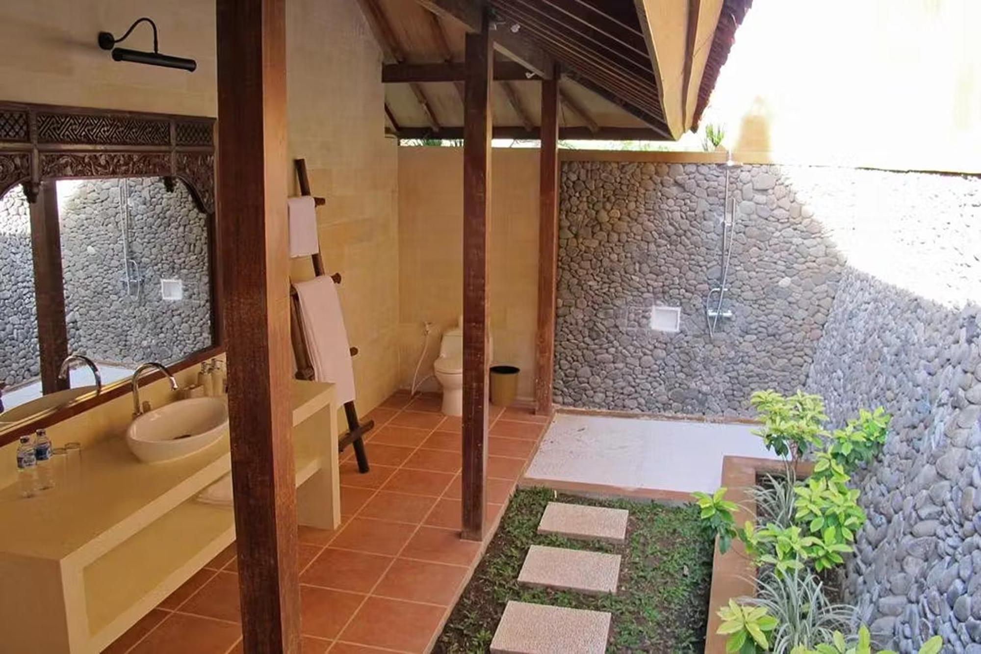 Hotel Bangsring Breeze Banyuwangi  Esterno foto