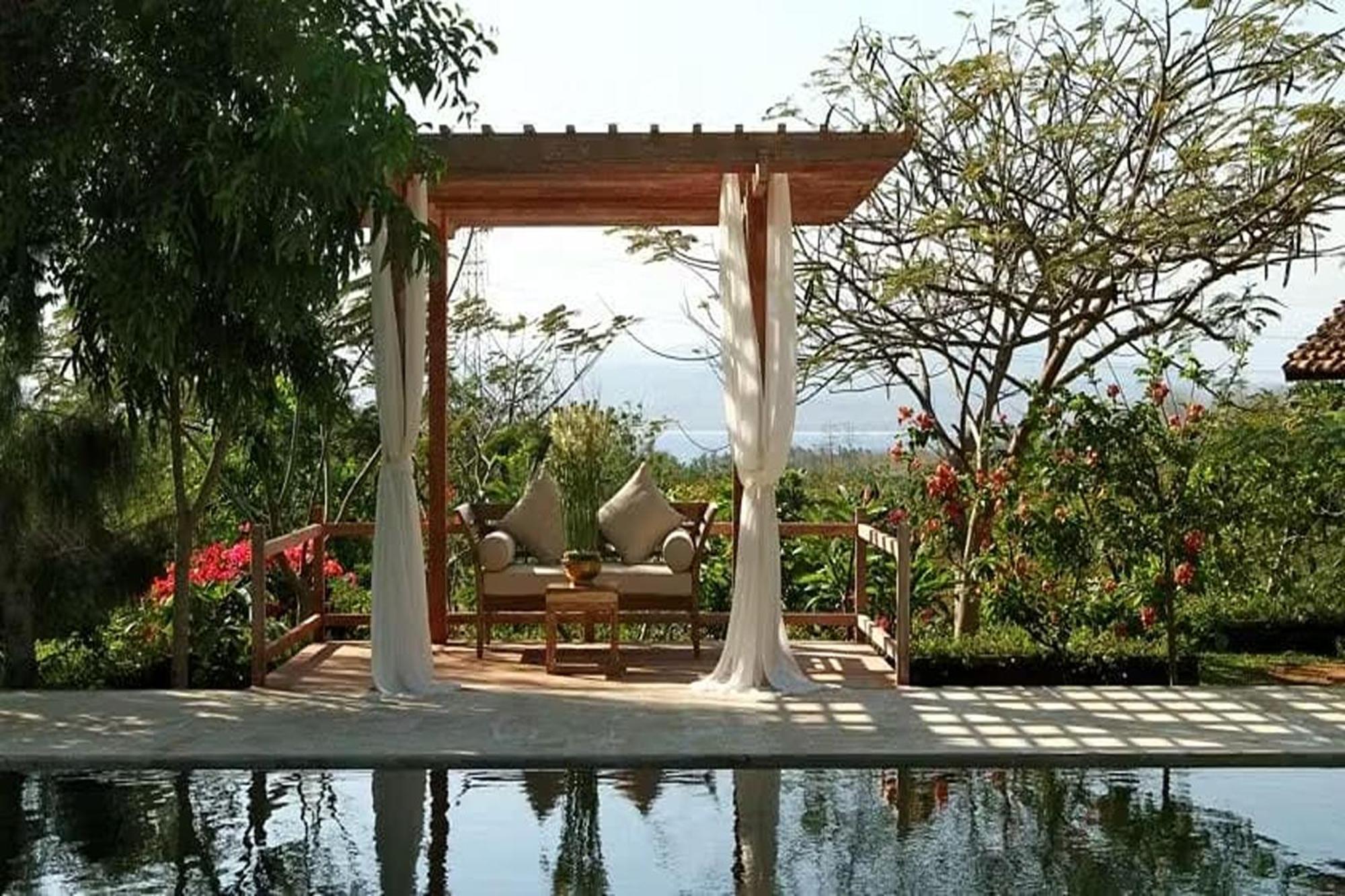 Hotel Bangsring Breeze Banyuwangi  Esterno foto